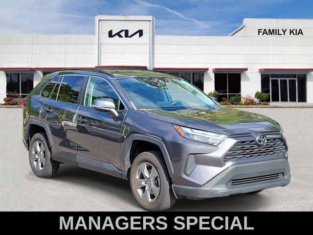 2022 Toyota RAV4 XLE