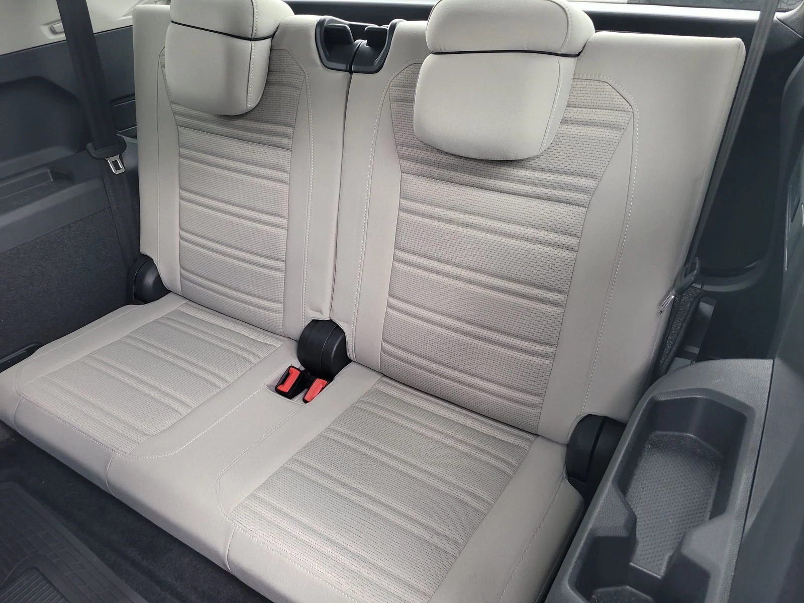 Used 2023 White Volkswagen 2.0T S image 10
