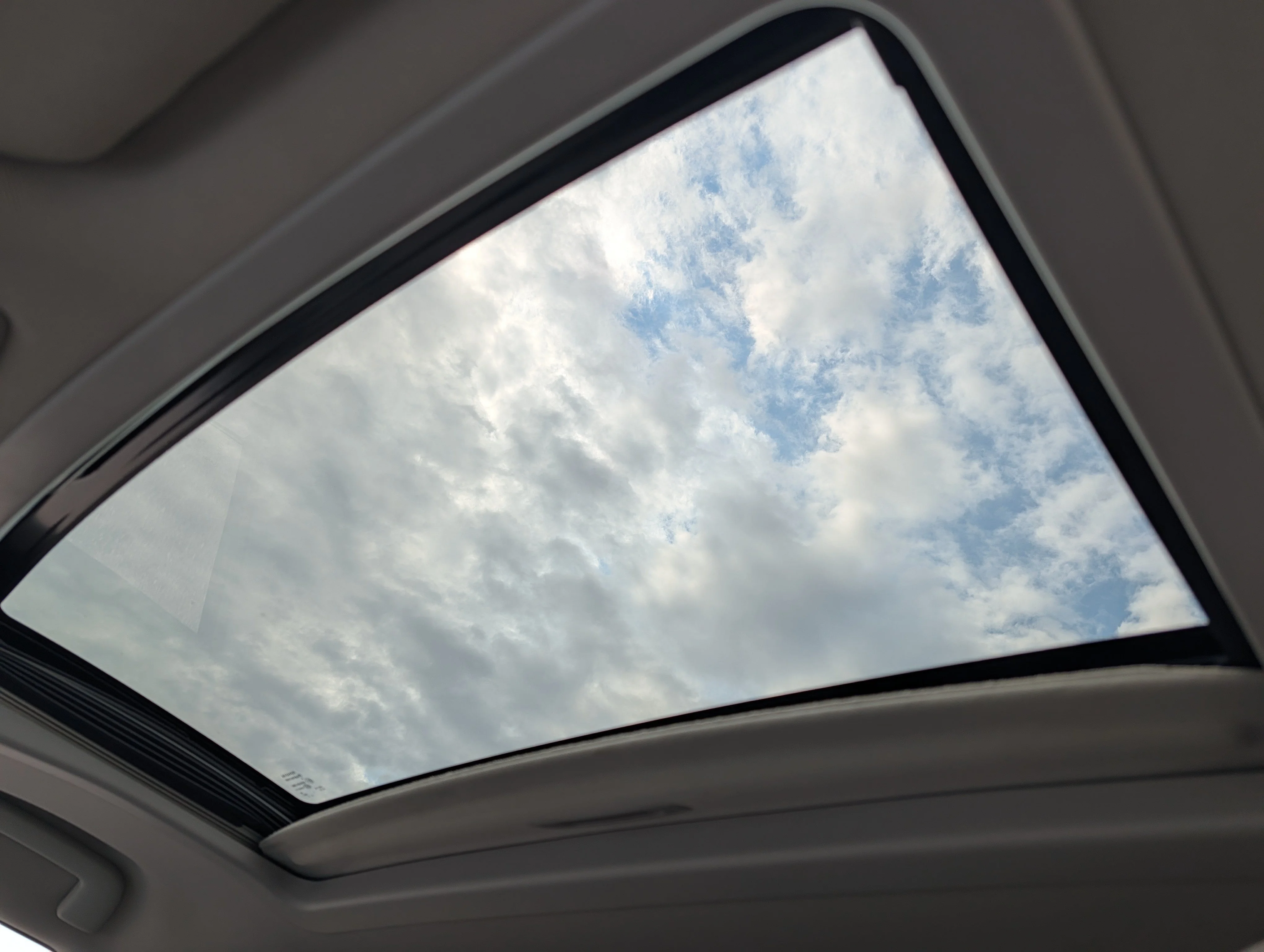 Used 2015 Predawn Gray Mica Toyota XLE image 7