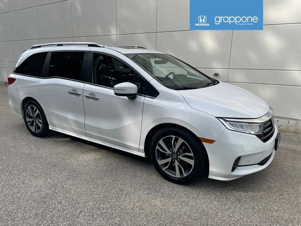 Used 2024 Platinum White Pearl Honda Touring image 13