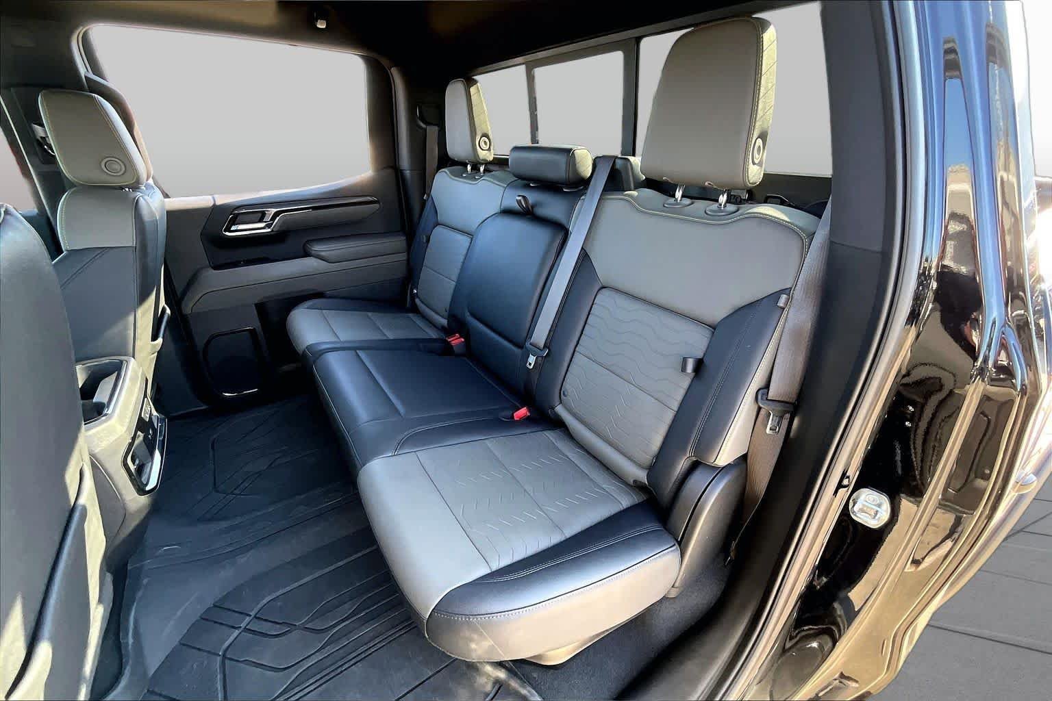 Used 2024 Black Chevrolet ZR2 image 21