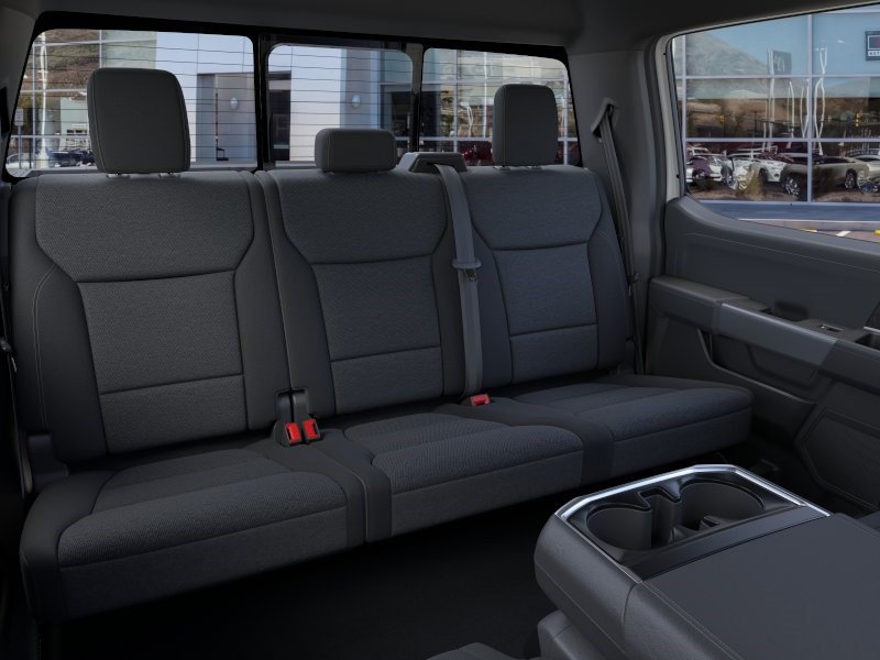 New 2026 Oxford White Ford XLT image 11