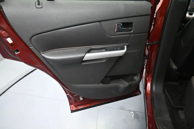 Used 2014 Orange Ford SEL image 18