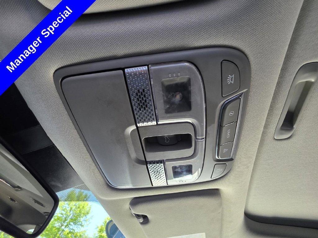Used 2022 Purple Kia EX image 34