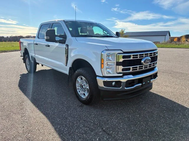 Used 2025 White Ford XLT image 2