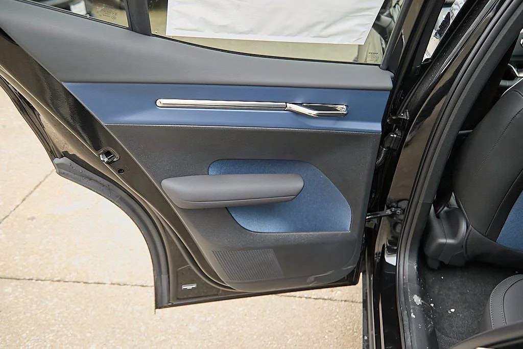 New 2026 Onyx Black Volvo Plus image 14
