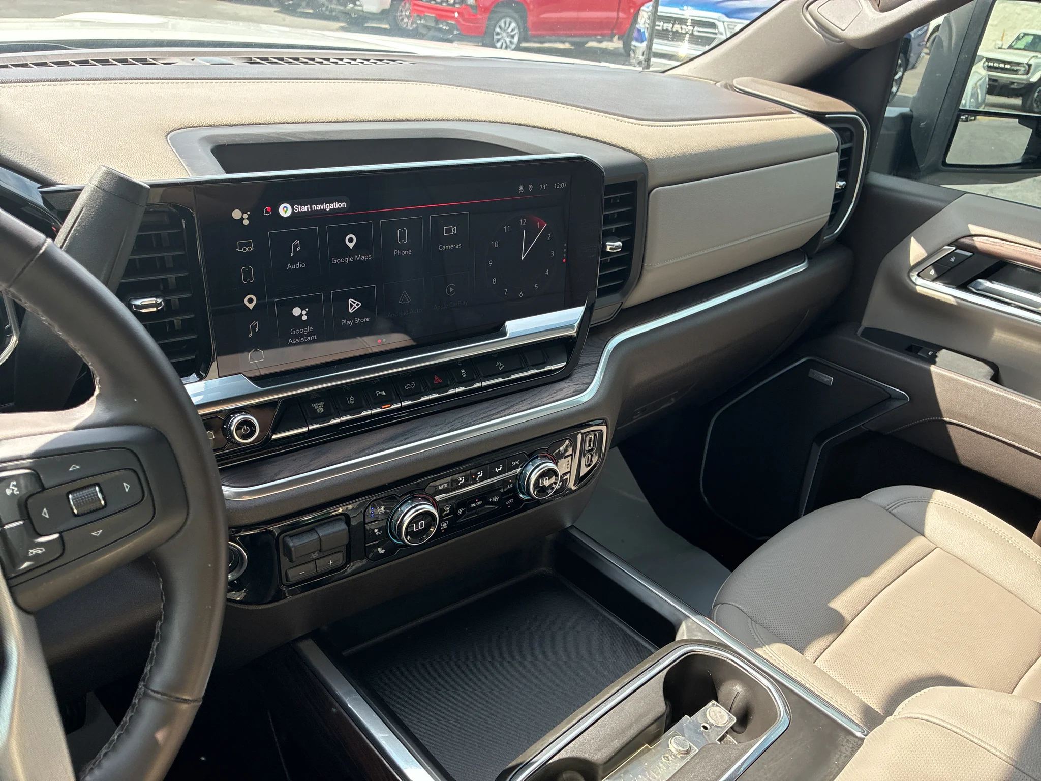 Used 2025 Summit White GMC SLT image 24
