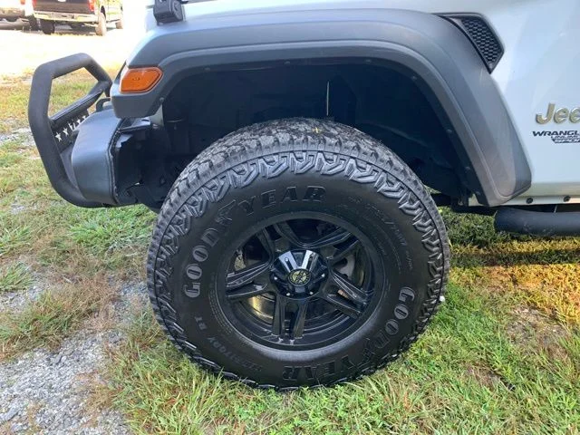 Used 2020 White Jeep Unlimited Sport S image 41