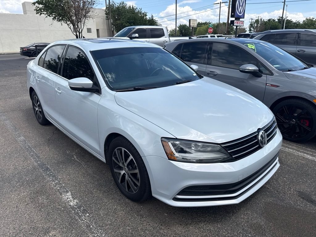Used 2017  Volkswagen 1.4T SE image 6