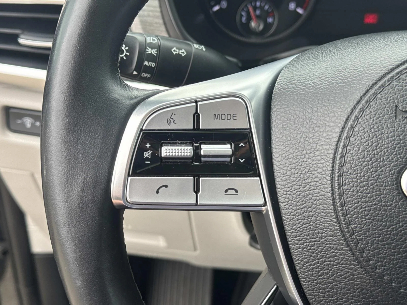 Used 2021 Gravity Grey Kia EX AWD image 23