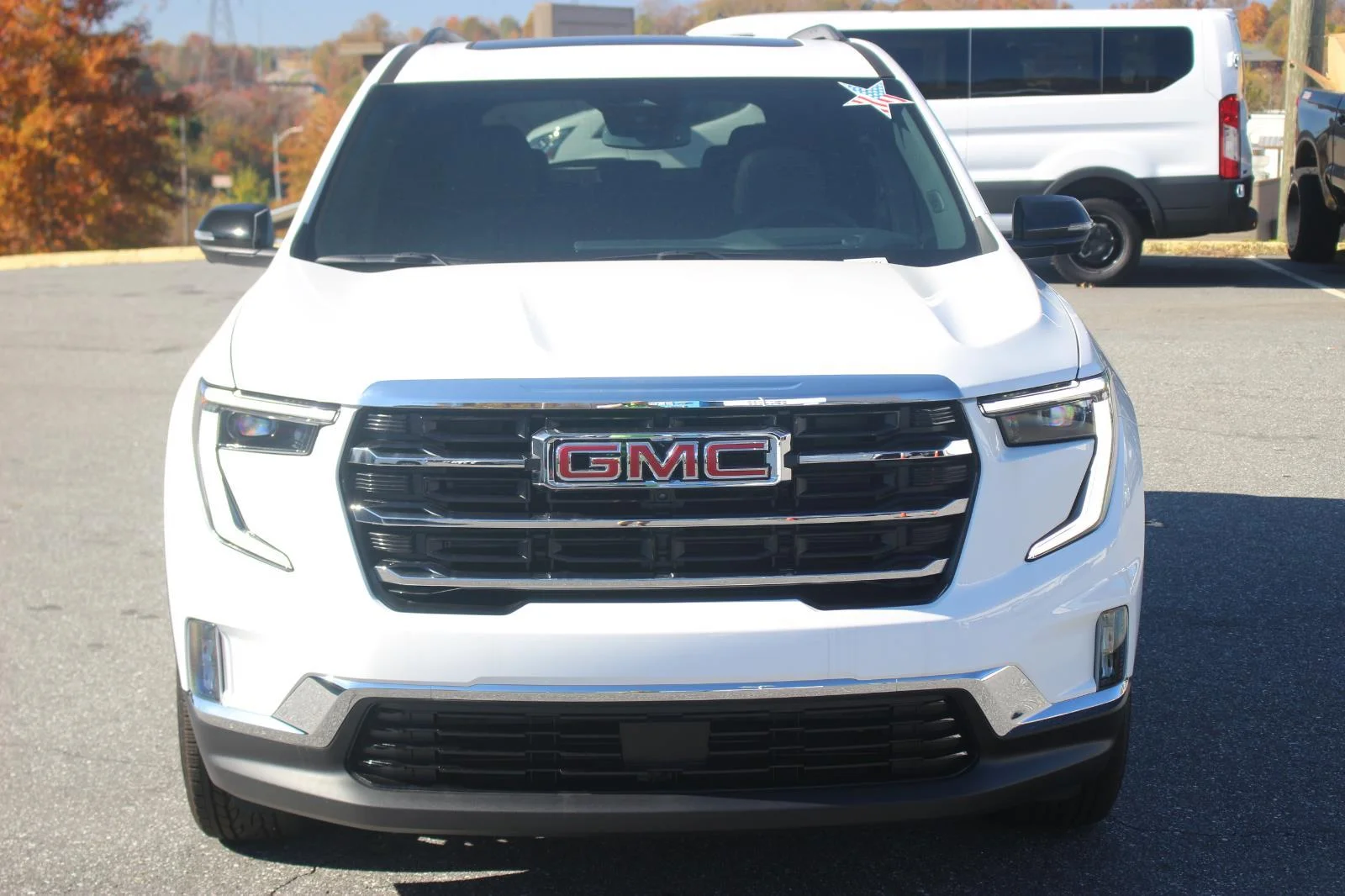 New 2025 Summit White GMC Elevation image 2