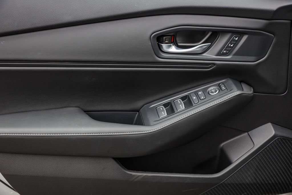 New 2025 Urban Gray Pearl Honda Sport-L image 22
