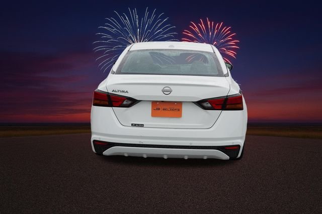 2025 Nissan Altima SV - Photo 6