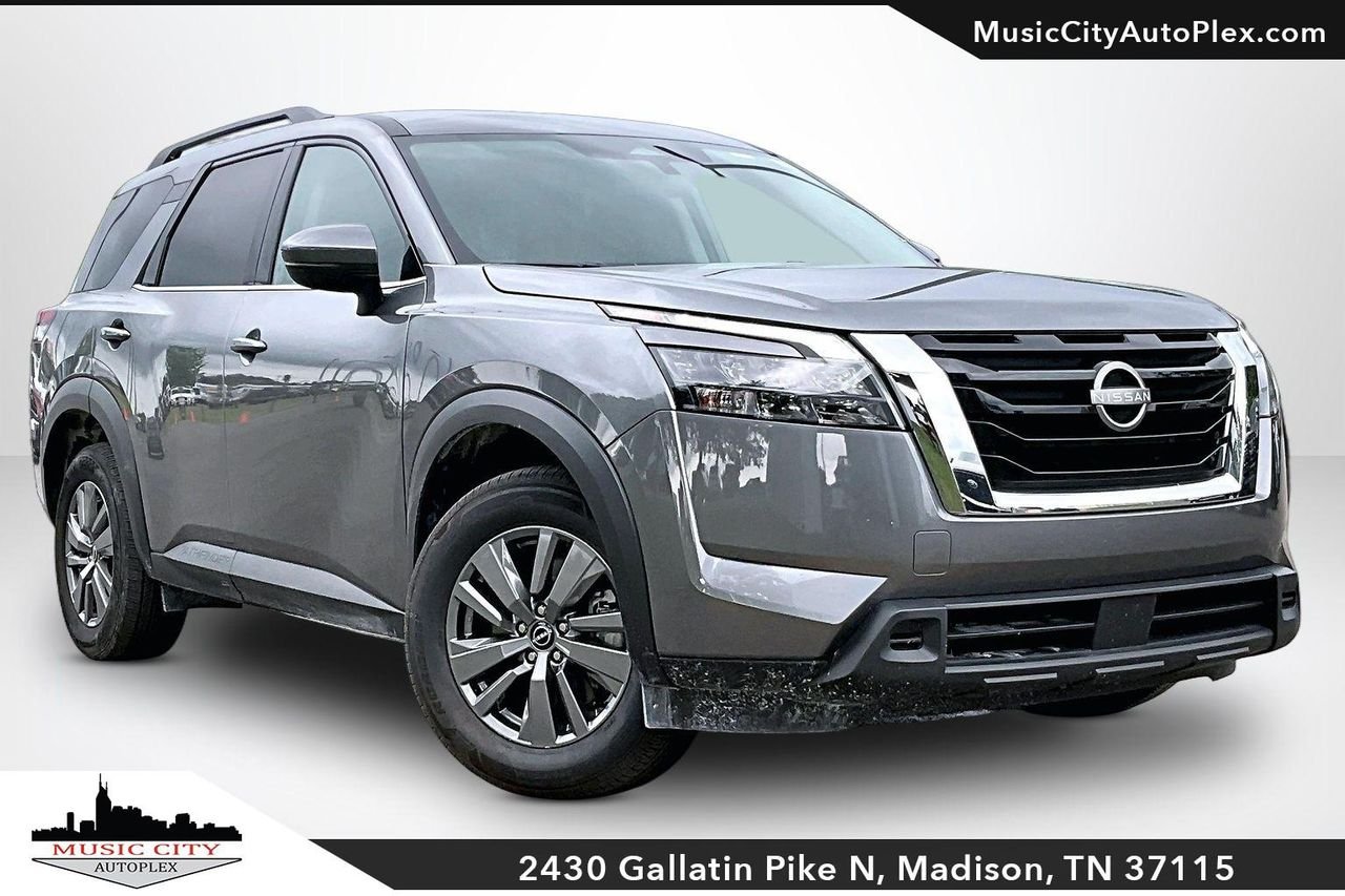 2025 Nissan Pathfinder SV 4WD's photo
