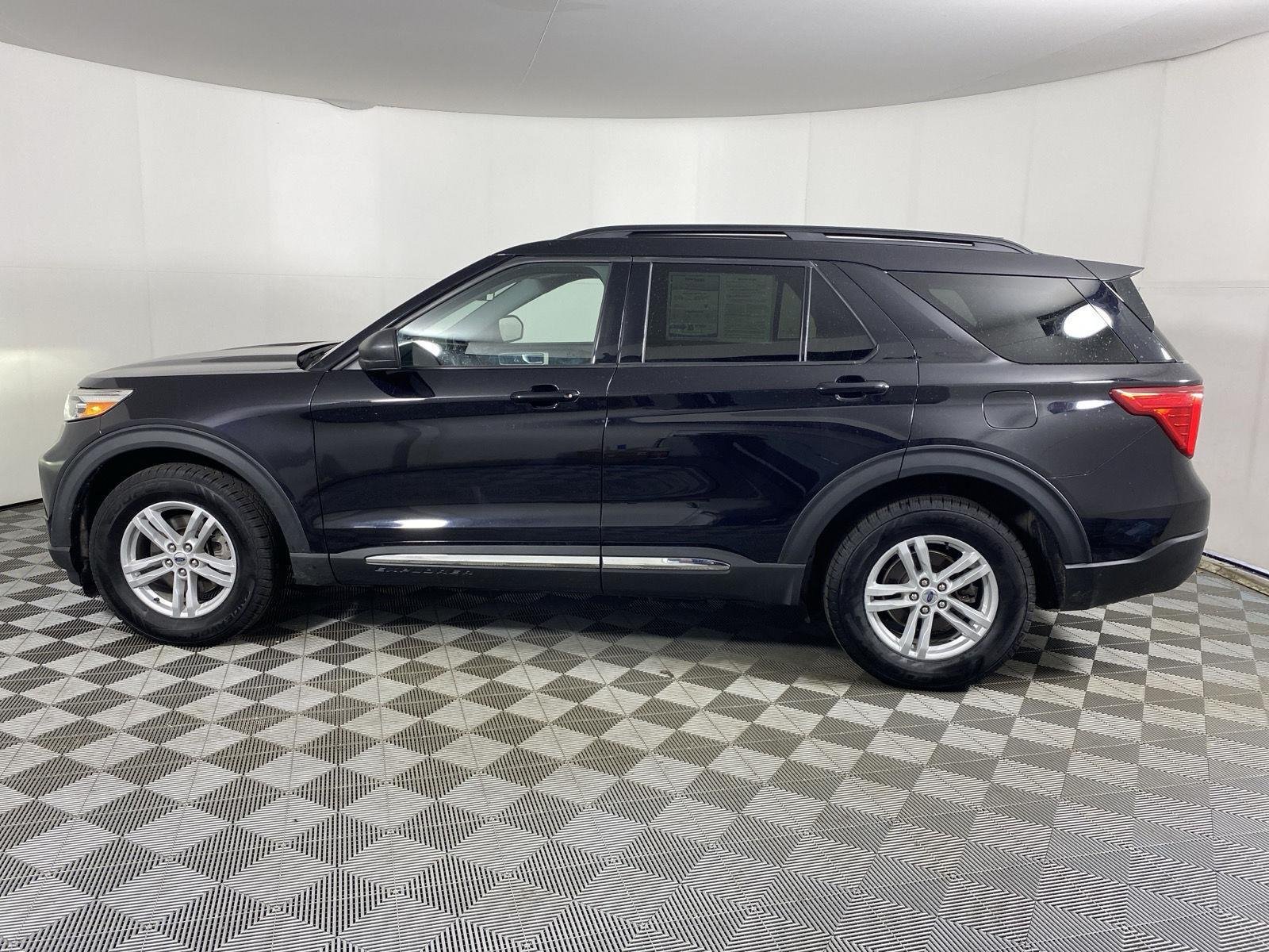 Used 2024 Agate Black Ford XLT image 4