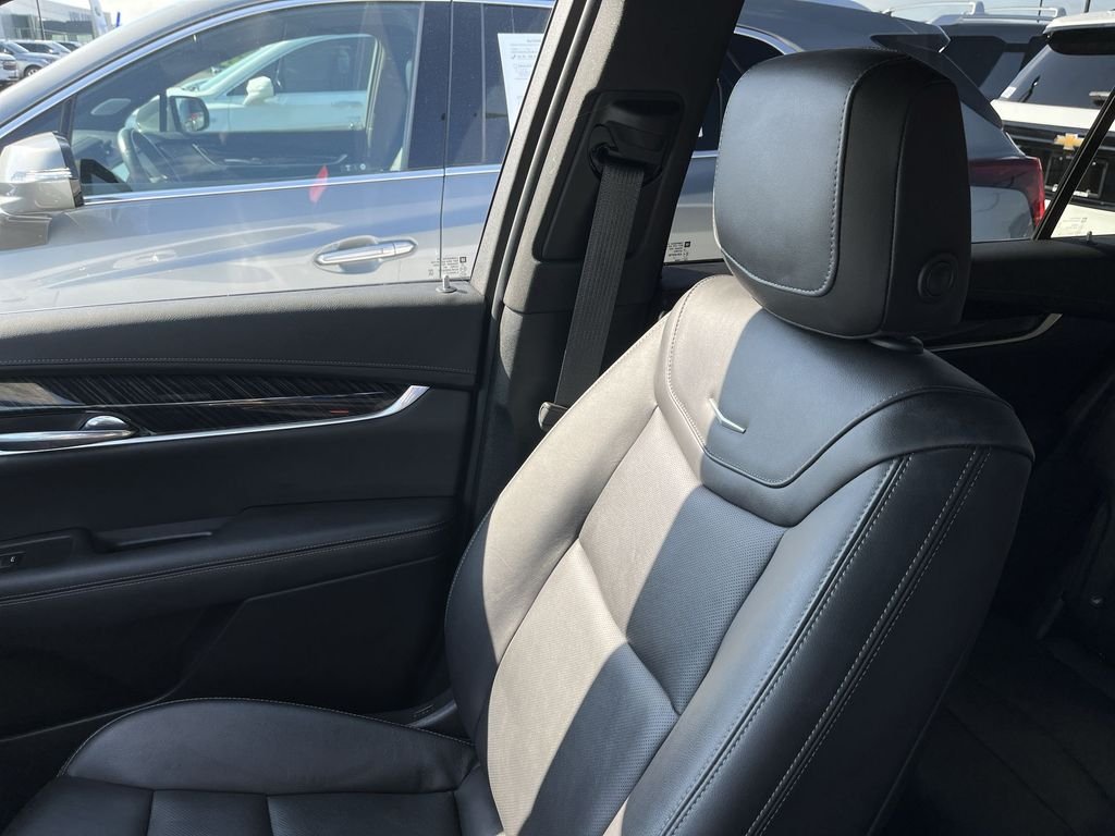 Used 2023 White Cadillac Premium Luxury image 24