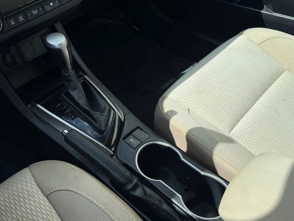 Used 2016 Brown Toyota LE image 14