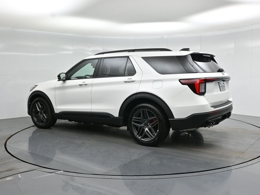 New 2026 Star White Metallic Tri-Coat Ford ST image 6