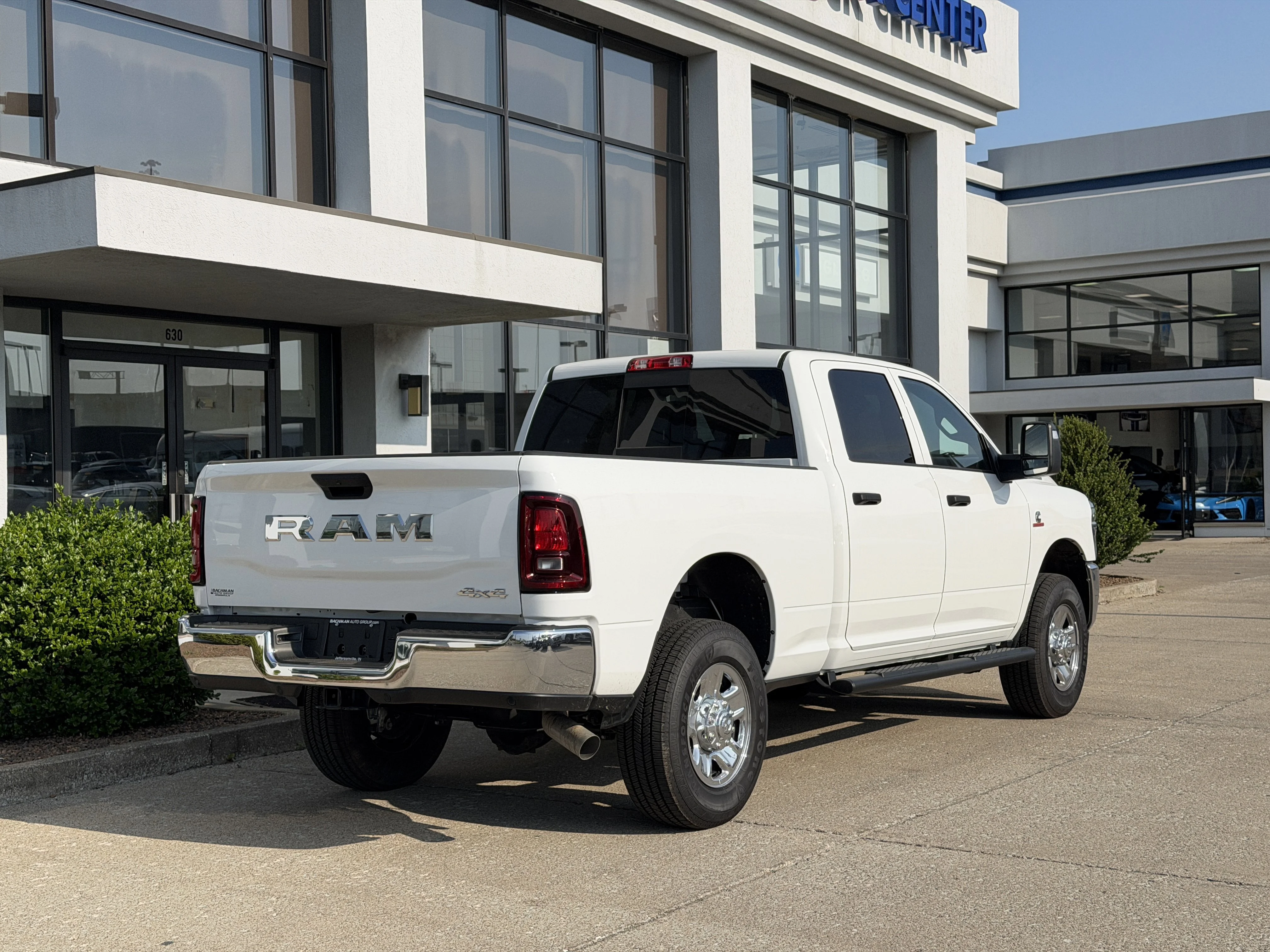 2026 RAM 2500 Tradesman - Photo 4
