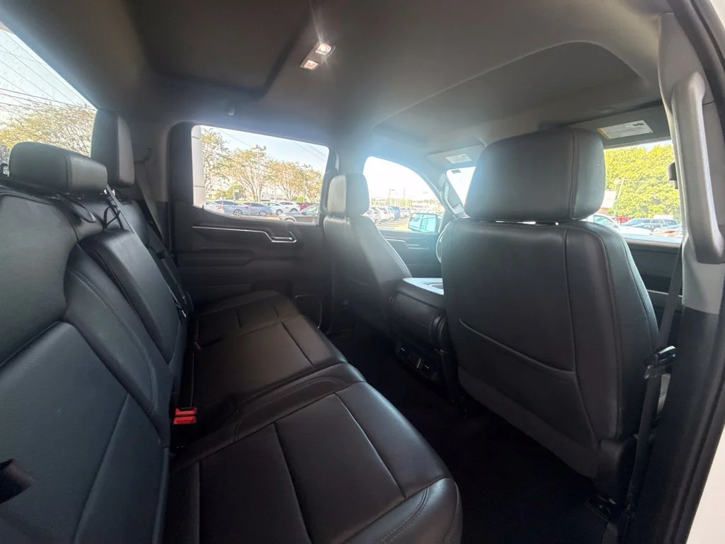 Used 2025 Summit White GMC SLT image 37
