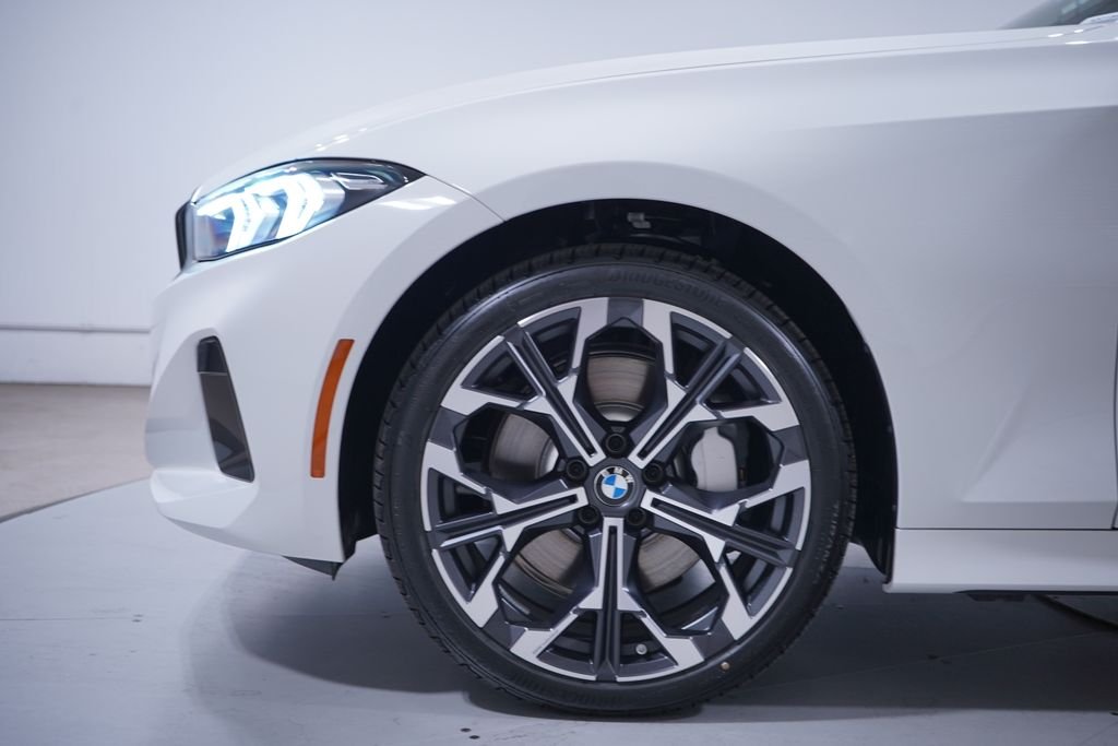 New 2026 Alpine White BMW 330i image 2