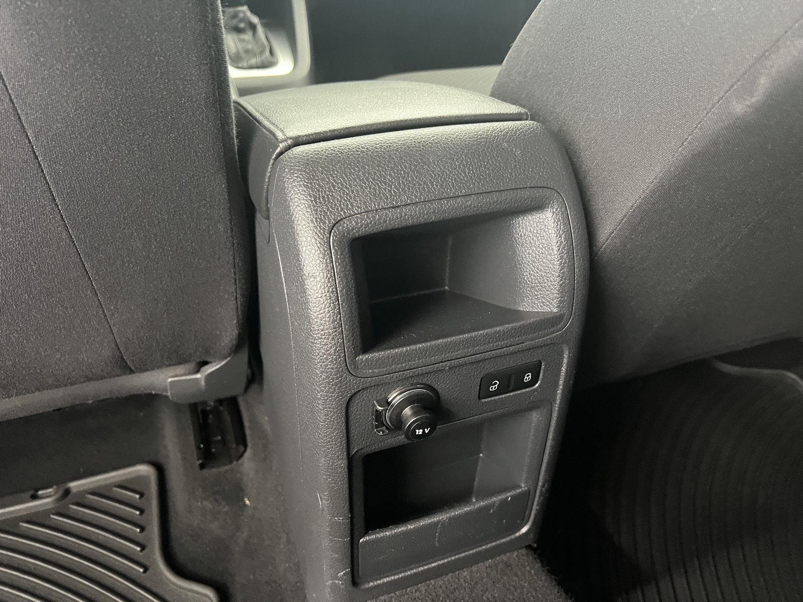 Used 2014 Platinum Gray Metallic Volkswagen S image 29