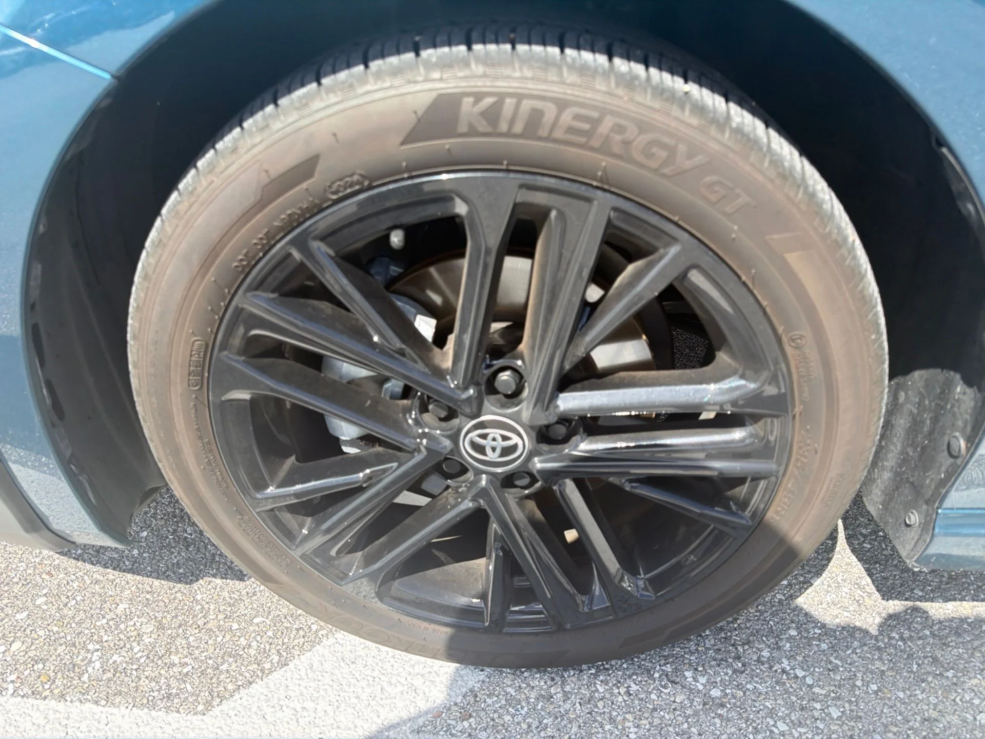 Used 2025 Ocean Toyota SE image 9