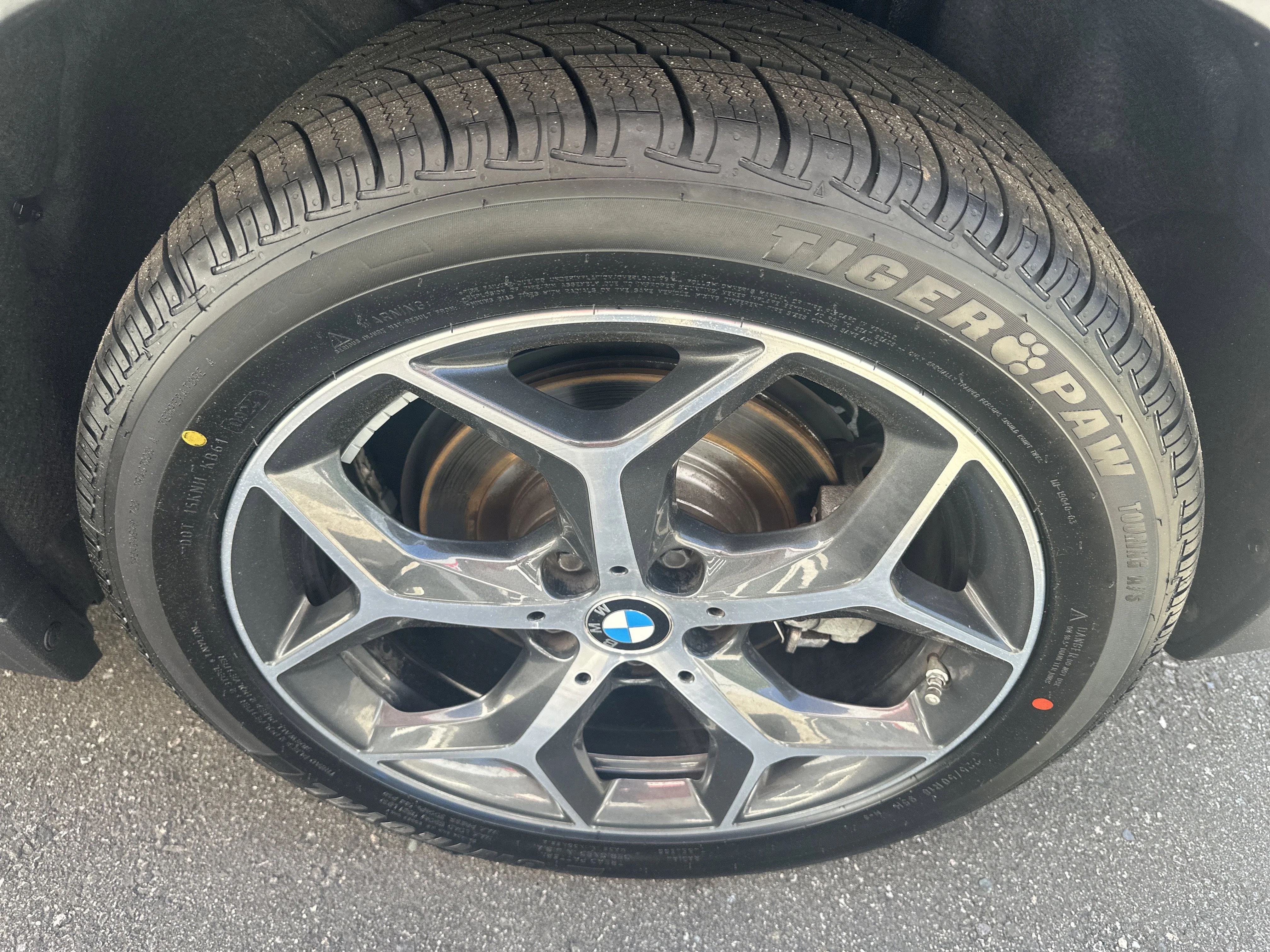 Used 2019 Black Sapphire Metallic BMW xDrive28i image 39