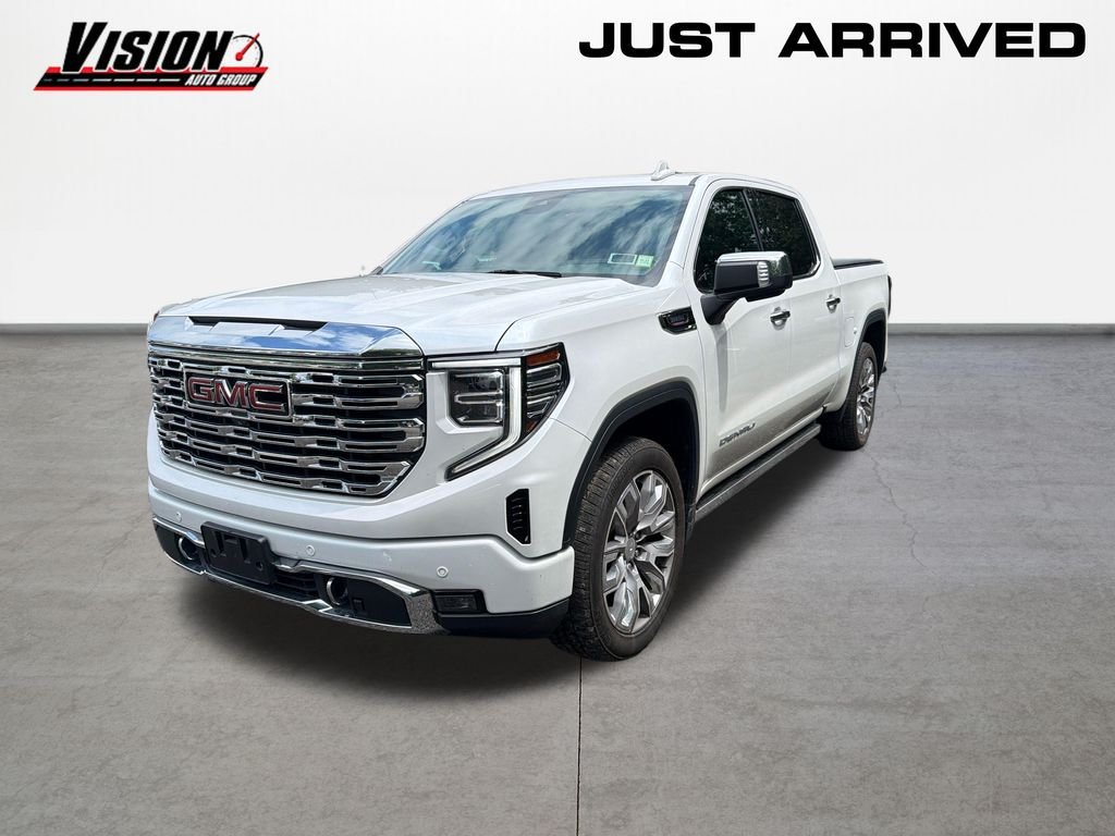 Used 2023 White GMC Denali image 1