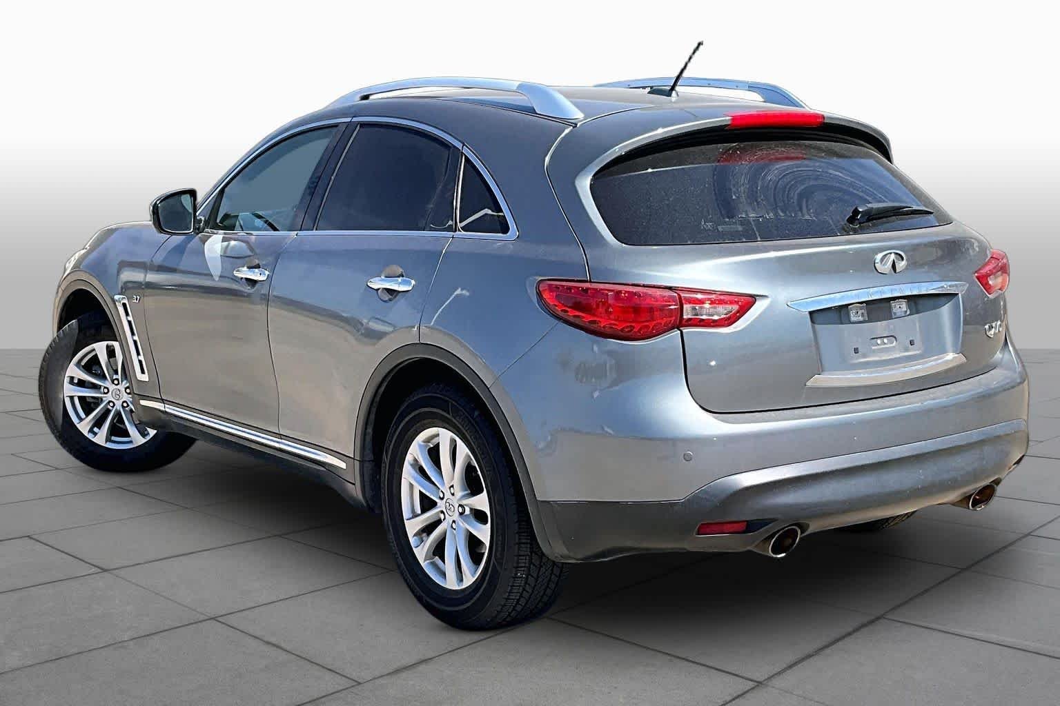 Used 2014 Graphite Shadow INFINITI  image 11