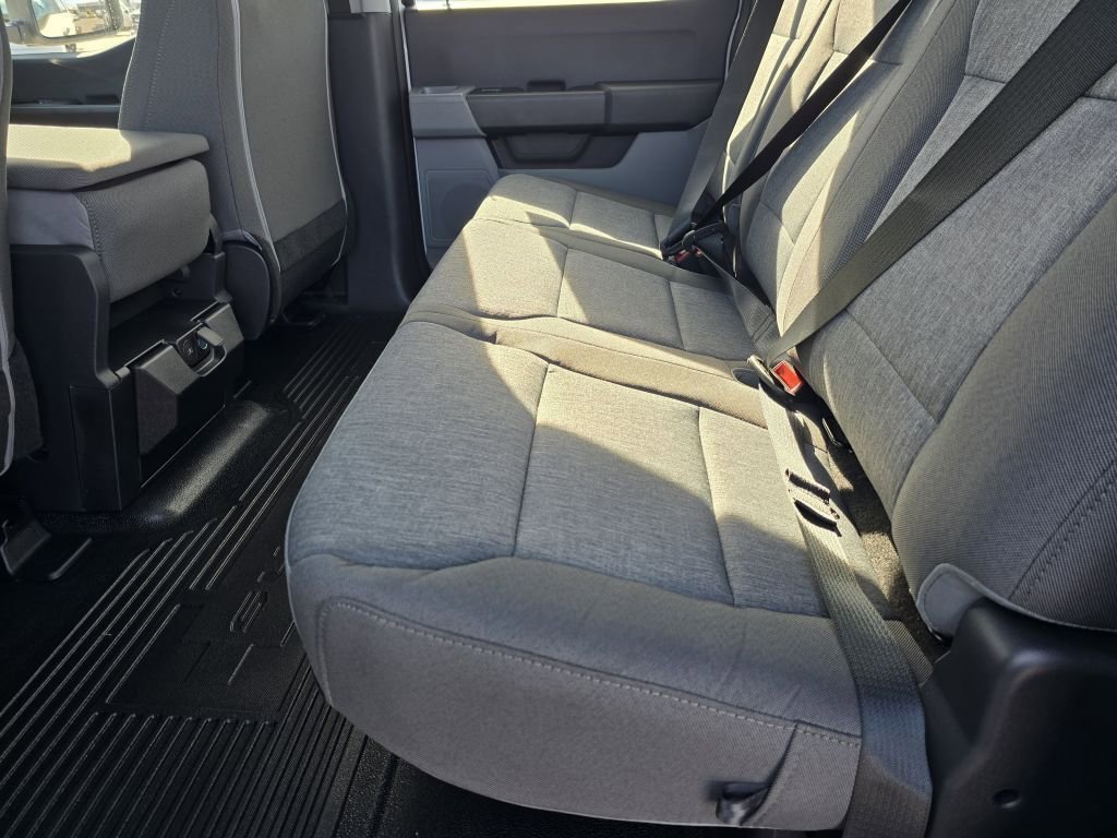 New 2026 Oxford White Ford XL image 29
