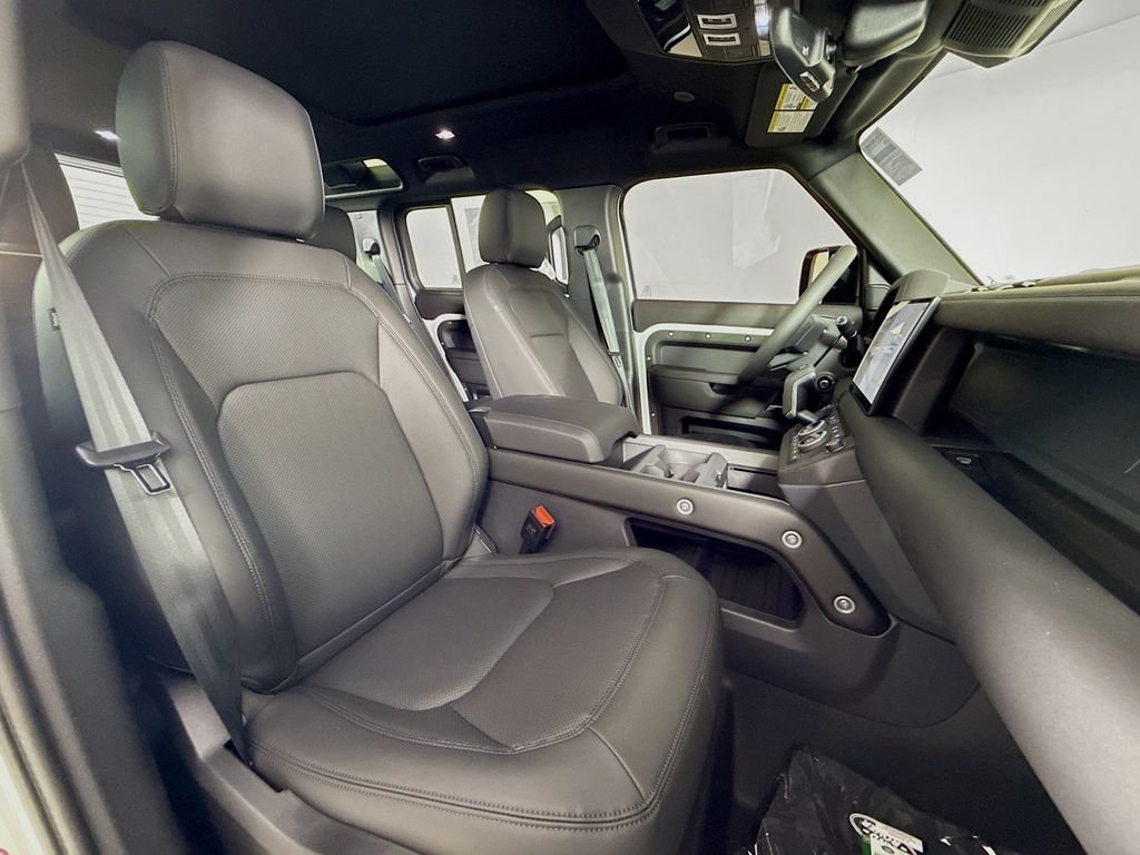 Certified Used 2025 Gray Land Rover S image 30