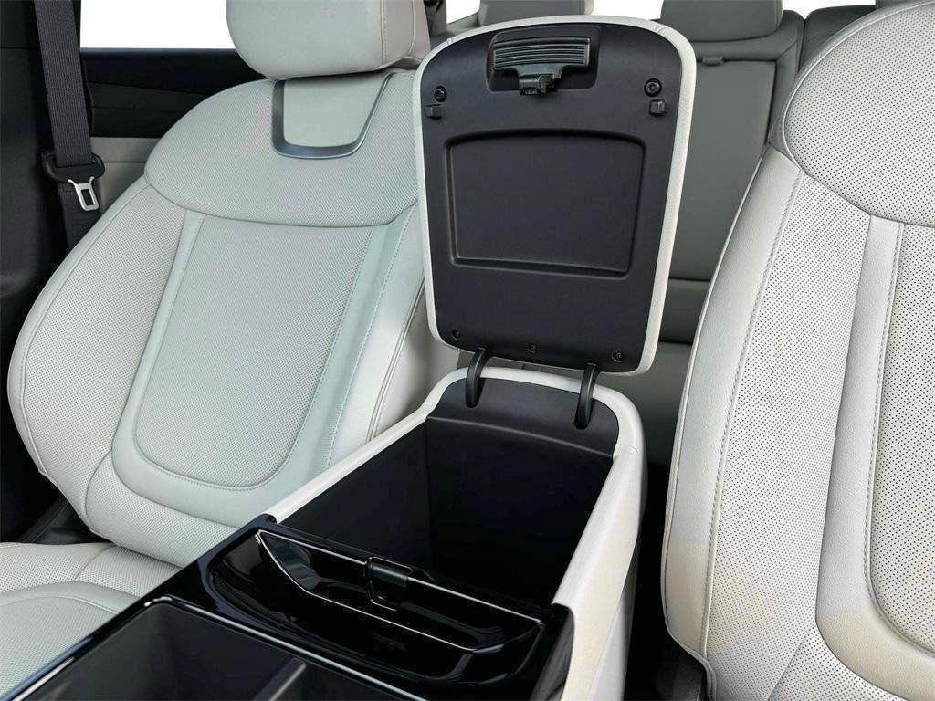 New 2026 Black Hyundai Limited image 18