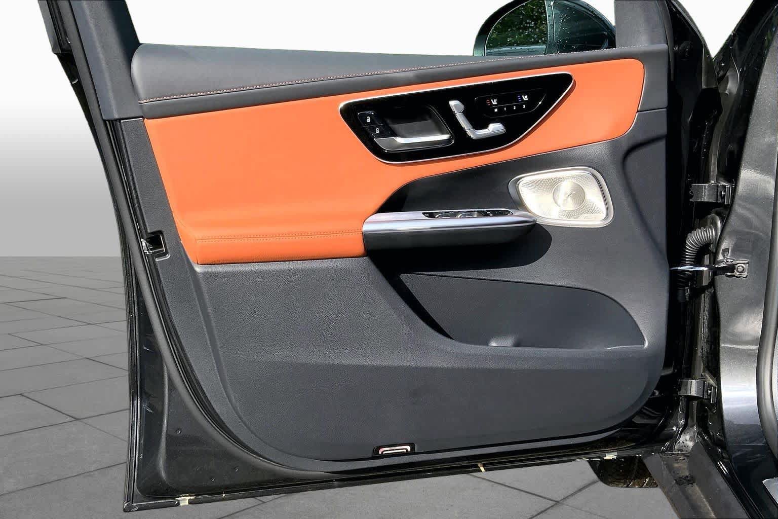 New 2027 Graphite Grey Metallic Mercedes-Benz GLC 300 image 14