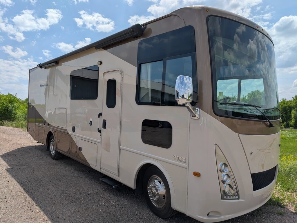 Used 2017 Beige Thor Windsport 29M image 4