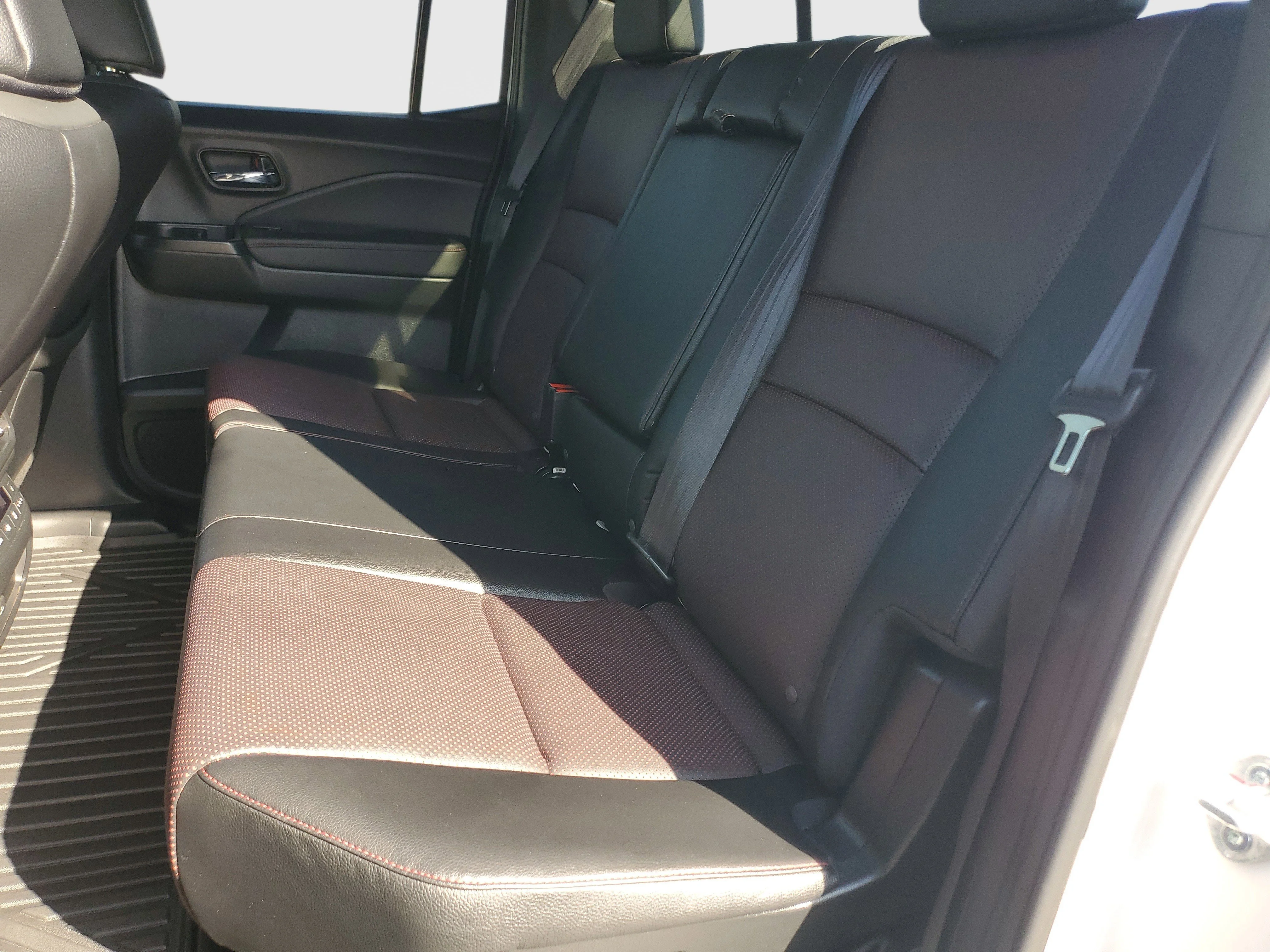 Certified Used 2025  Honda Black Edition image 16