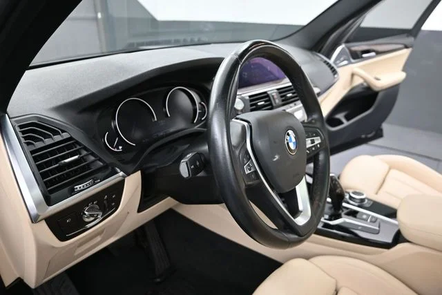 Used 2021 Black BMW sDrive30i image 18