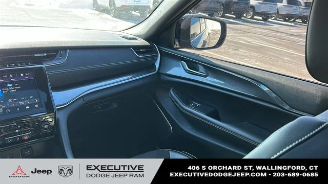 Used 2023 Black Jeep Altitude X image 23