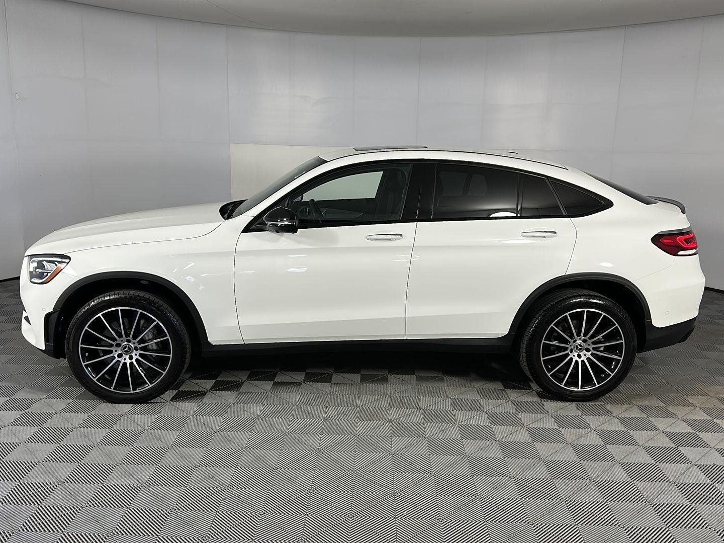 Used 2023 Polar White Mercedes-Benz GLC 300 image 10