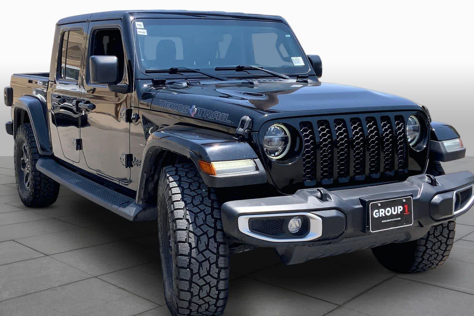 Used 2022 Black Clearcoat Jeep Texas Trail image 3