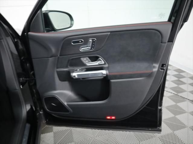 2026 Mercedes-Benz GLB AMG GLB 35 - Photo 26