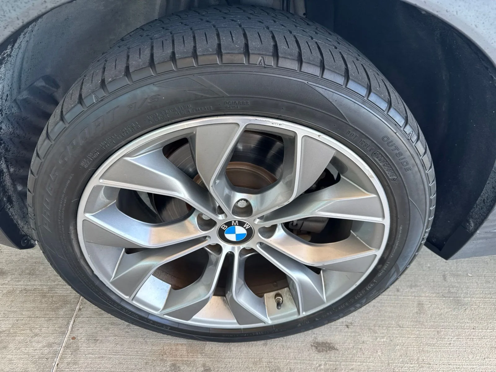 Used 2016 White BMW sDrive28i image 2