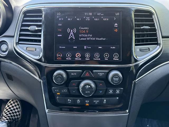 Used 2019 Black Jeep Limited image 21