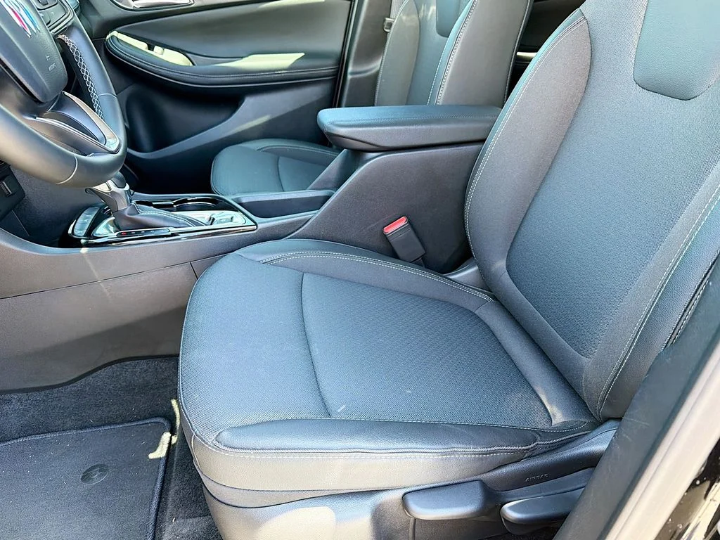 Used 2025 Ebony Twilight Metallic Buick Preferred image 27