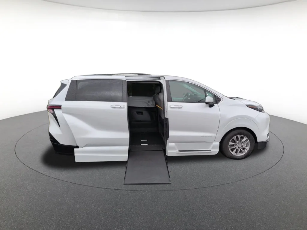 2026 Toyota Sienna