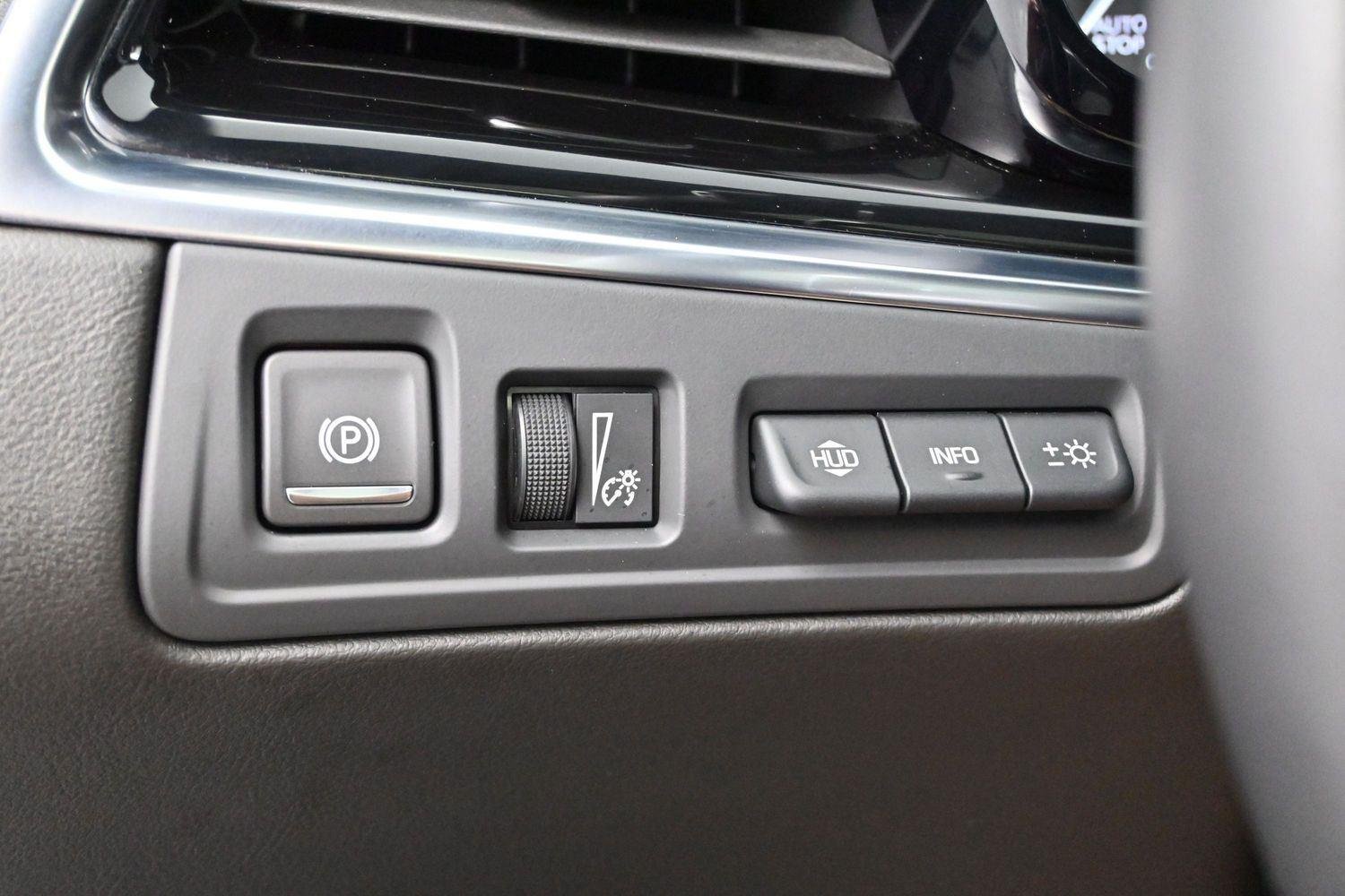Used 2024 Argent Silver Metallic Cadillac Sport image 29