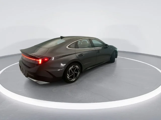 Used 2026 Gray Hyundai SEL Sport image 6