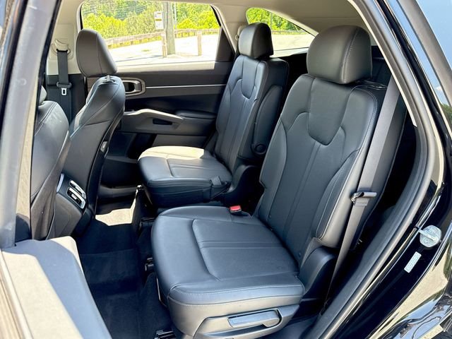 Used 2023 Black Kia EX image 23