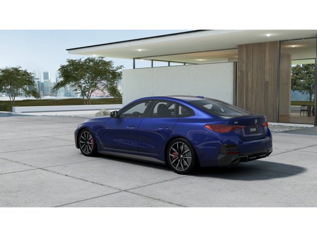 New 2026 Portimao Blue Metallic BMW M60 image 2