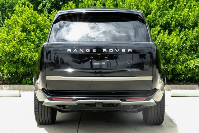 Used 2023 Black Land Rover SE image 14